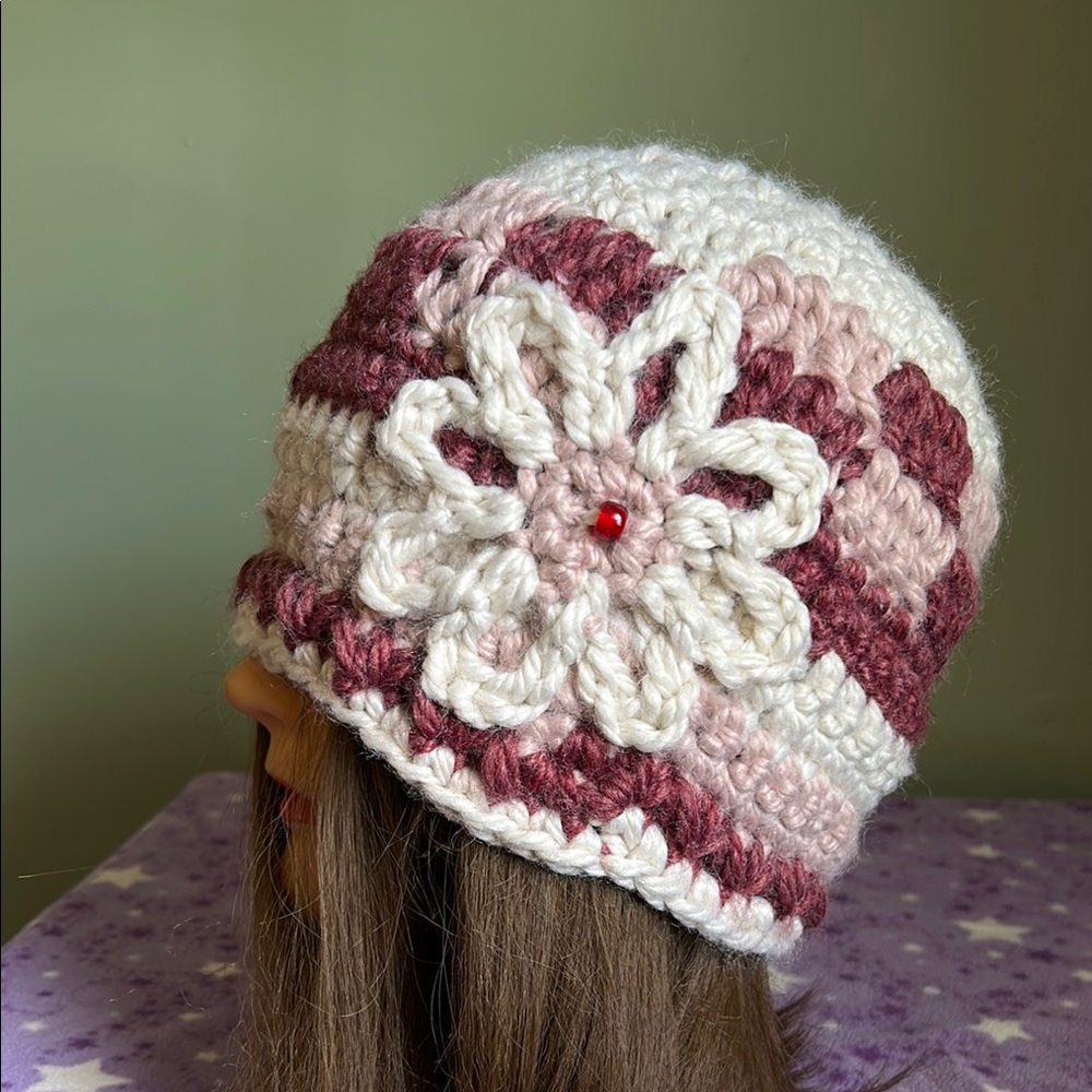 Crochet knit beanie medium soft acrylic yarn checkered pattern extremely warm